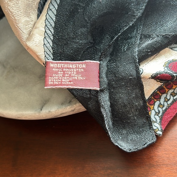 Worthington polyester scarf euc headwear wrap shoulder shawl with style & class - Picture 8 of 17